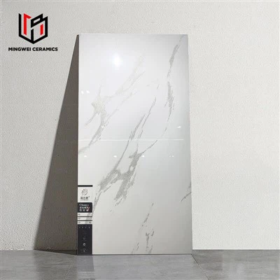 Läikivad vs matid plaadid, mis on parem