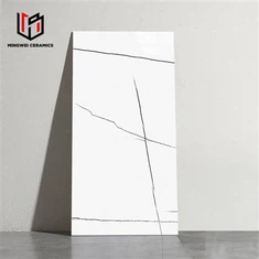 Valge marmorist poleeritud plaadid